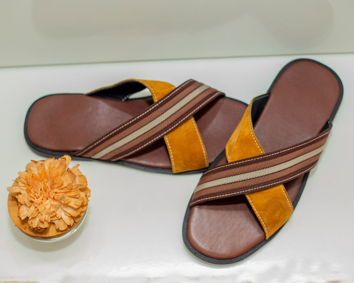 Brown Criss-Cross Palm Slides